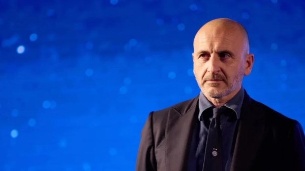 إنتر ميلان يؤكد رحيل الهولندي دومفريس وانتقاله لريال مدريد ويكشف محاولاته لضم جونز