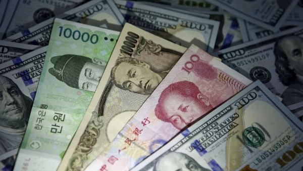الدولار يستقر قرب أعلى مستوياته في شهرين مع ترقب بيانات التضخم الأمريكية