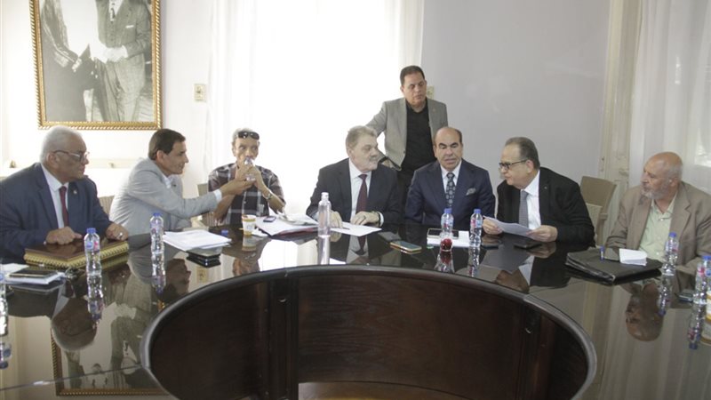 رئيس الوفد يكلف الهيئة البرلمانية بتبني مطالب أصحاب المعاشات