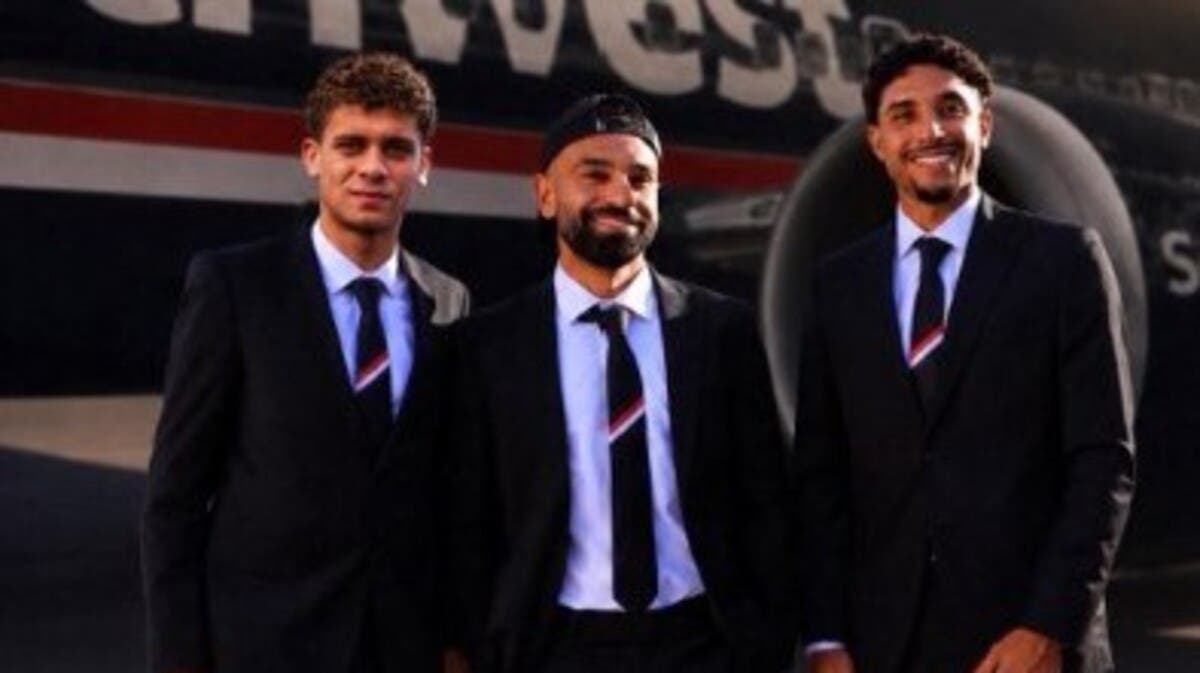 أصغر لاعب بمنتخب مصر ينشر صورة مع محمد صلاح ويعلق