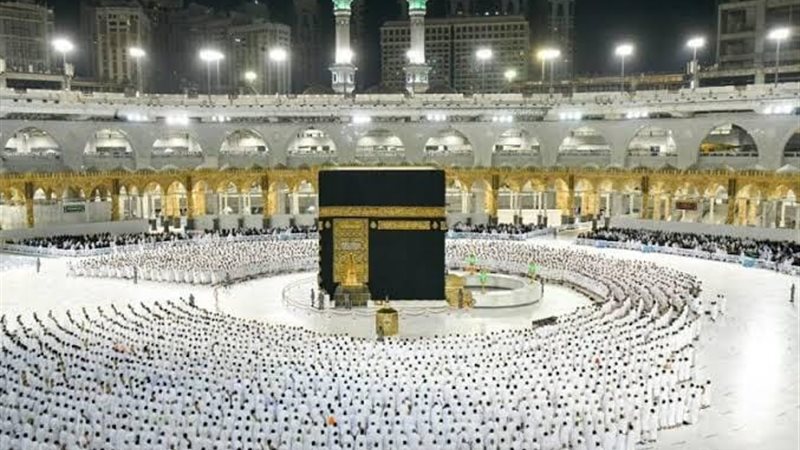 السياحة والآثار تعلن قرارات جديدة بشأن رحلات العمرة للموسم الجديد