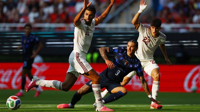 كأس العالم، إسبانيا تتقدم على أوروجواي بهدف في الشوط الأول (فيديو)