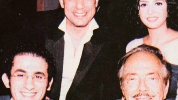 صورة من الزمن الجميل.. شريف منير يشارك لقطة تجمعه بكمال الشناوي وأحمد حلمى