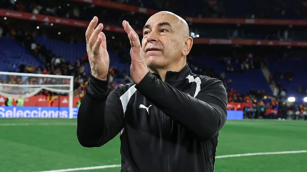 حسام حسن أول مصري يتأهل إلى كأس العالم لاعبًا ومدربًا.. أرقام وإحصائيات