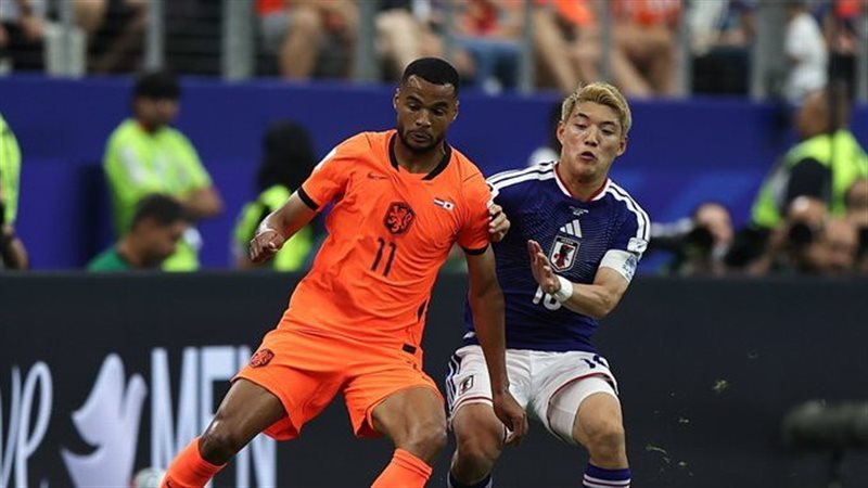 كأس العالم، تعادل سلبي بين هولندا واليابان في الشوط الأول
