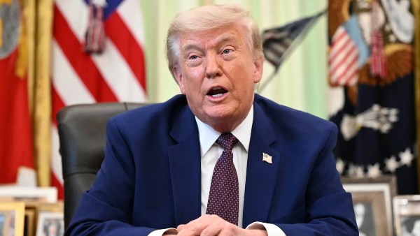 واشنطن: قنوات التواصل مع طهران مفتوحة رغم تهديدات ترامب بتصعيد الضغوط