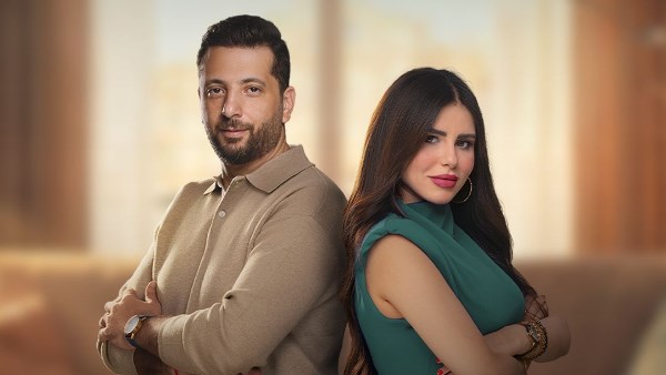 «بينه وبينها».. أحمد الهواري ويمنى علي يكشفان أسرار الاختلاف بين الرجل والمرأة من خلال تجربتهما الزوجية