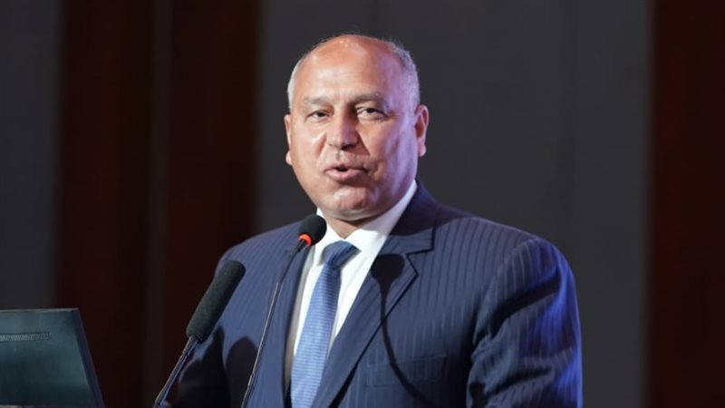 وزير النقل يتابع حركة تشغيل القطارات للاطمئنان على الركاب