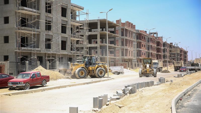 تفاصيل تنفيذ عدد من مشروعات البنية التحتية والإسكان الاجتماعي بالعبور الجديدة