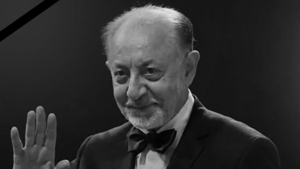 خالص العزاء والمواساة لأسرته.. مراد مكرم ينعي عبدالعزيز مخيون برسالة مؤثرة