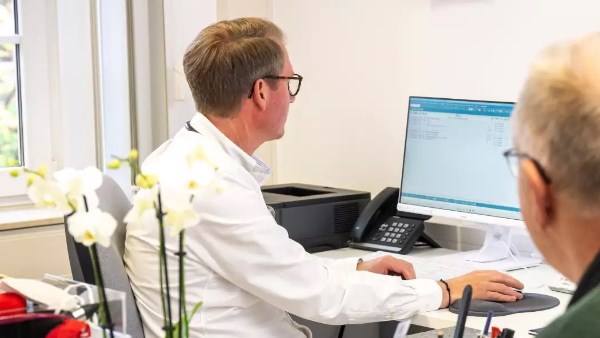بعد ضبط منتحلي الطب.. عيادات وهمية تتحول إلى قنابل تهدد أرواح المرضى