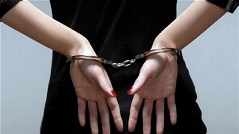 قرار جديد ضد سيدة متهمة بتعذيب طفلها حتى الموت بمساعدة عشيقها بحلوان