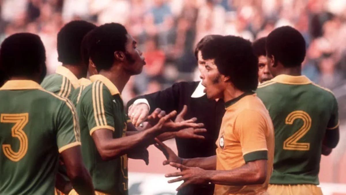 مونديال 1974.. لقطة مضحكة تخفي خلفها تهديدات بالقتل