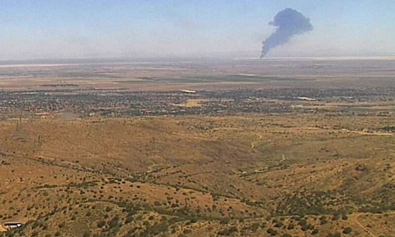 تحطم قاذفة أميركية B-52 بعد إقلاعها في كاليفورنيا