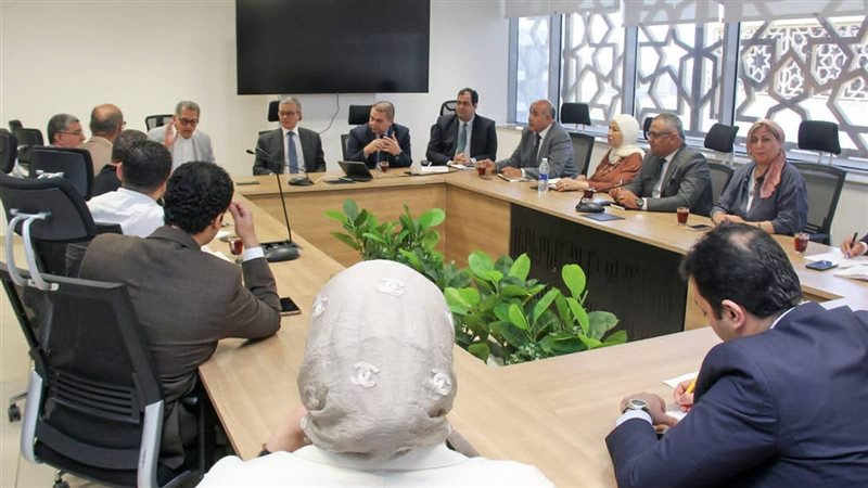 الجمارك تبحث مع المجلس التصديري للملابس الجاهزة دعم المصدرين