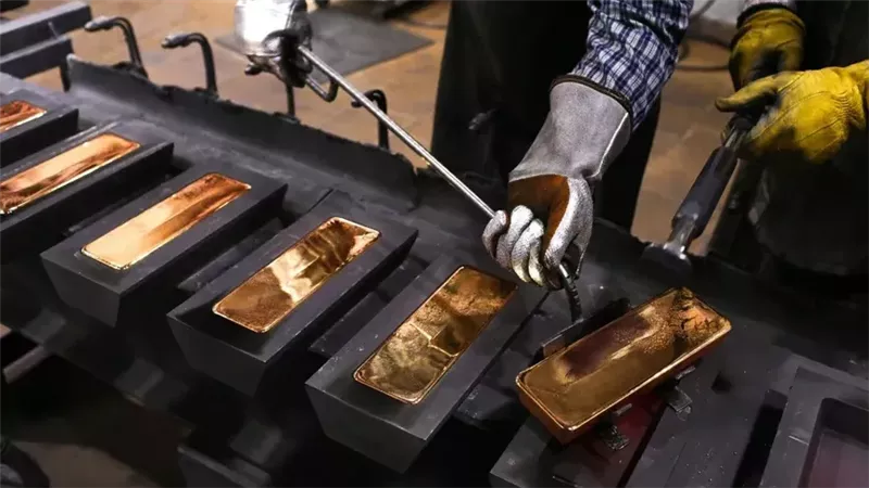 215 جنيهًا تراجعًا في سعر جرام الذهب خلال أسبوع