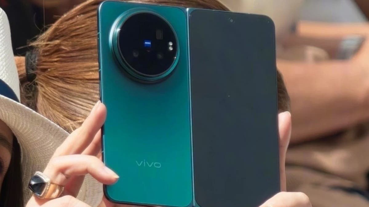 تسريب مواصفات وتصميم هاتف Vivo X Fold 6 قبل الإطلاق