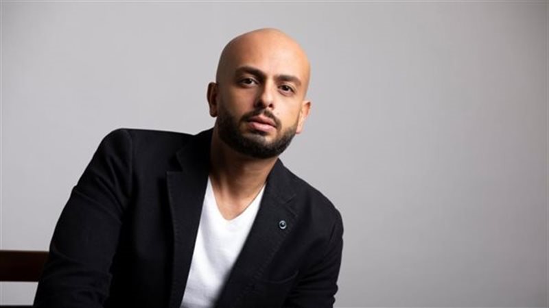 عمرو حلمي في ضيافة “بيت مراد” السبت