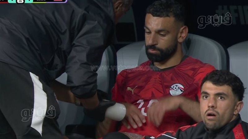هل يلحق محمد صلاح بمباراة أستراليا؟.. طبيب منتخب مصر يوضح