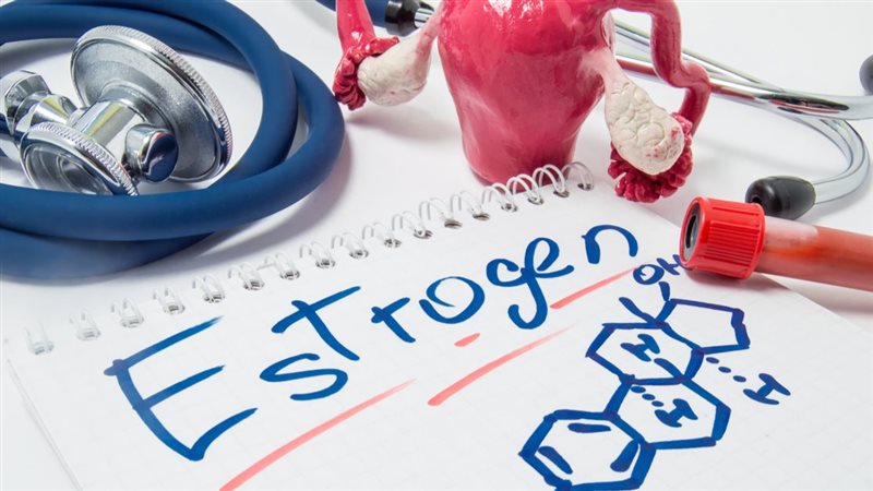 أعراض وأسباب انخفاض الاستروجين عند النساء وطرق علاجه