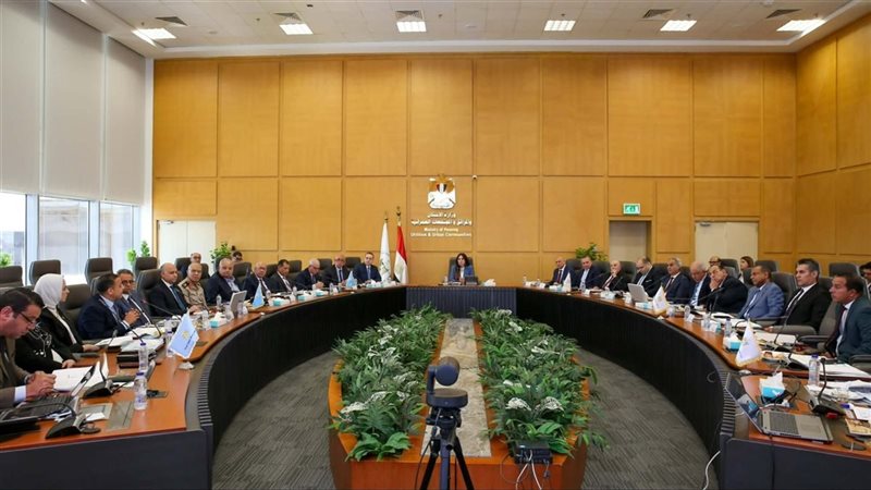طفرة غير مسبوقة، وزيرة الإسكان تترأس اجتماع مجلس إدارة “جهاز تنظيم مياه الشرب”