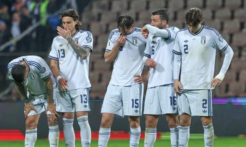 إيطاليا تفكر في الاستعانة بمدرب أجنبي للخروج من الكبوة