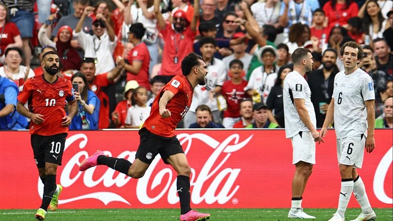 تعرضت للدهس ومزقوا ملابسي الداخلية، لاعب نيوزيلندا يثير الجدل بعد الهزيمة أمام مصر