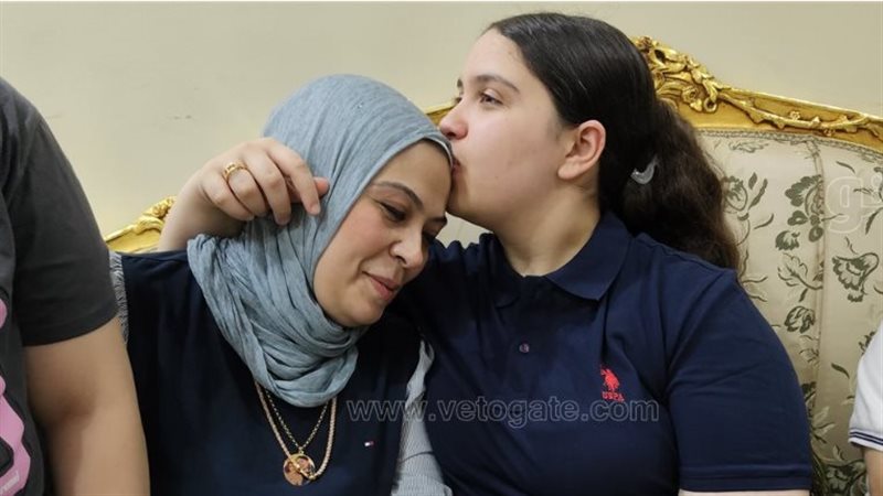 آيتن طارق الثاني مكرر بالشرقية.. رحلة بدأت بهدف وانتهت بإنجاز (صور)