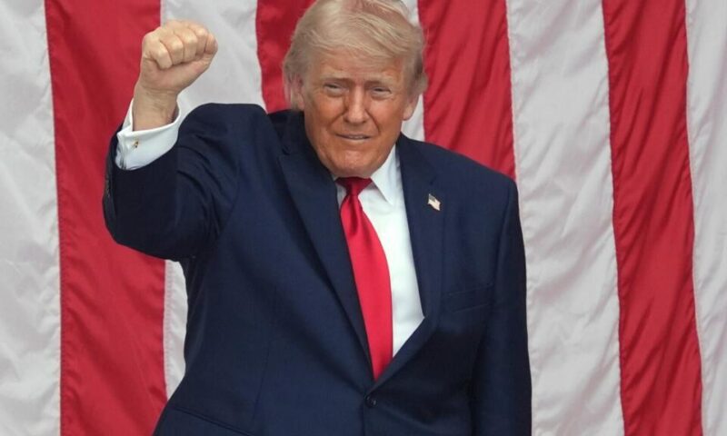 المحكمة العليا الأمريكية تجيز لترامب ترحيل الآلاف من السوريين والهايتيين