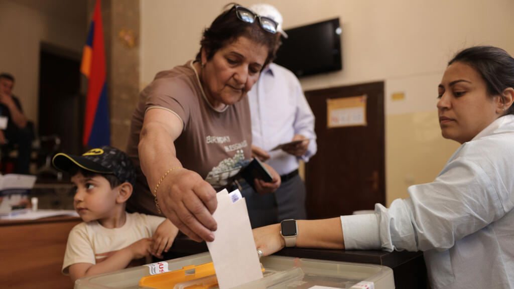 حزب باشينيان يتصدر النتائج الأولية في انتخابات أرمينيا البرلمانية