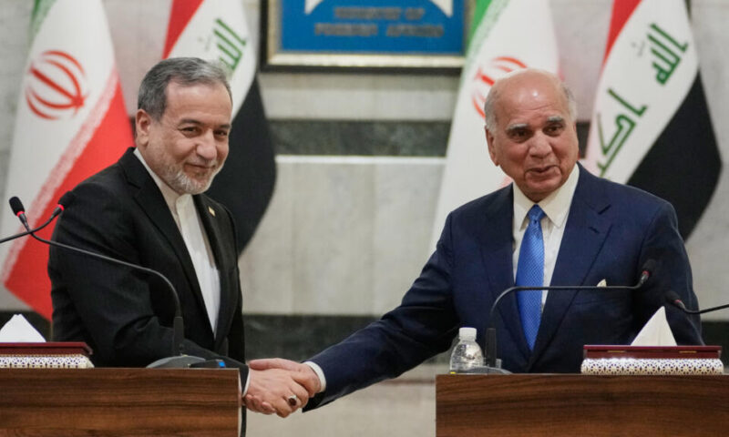 واشنطن وطهران تتفقان على وقف التصعيد والعودة إلى المحادثات وإسرائيل تجدد هجماتها في لبنان