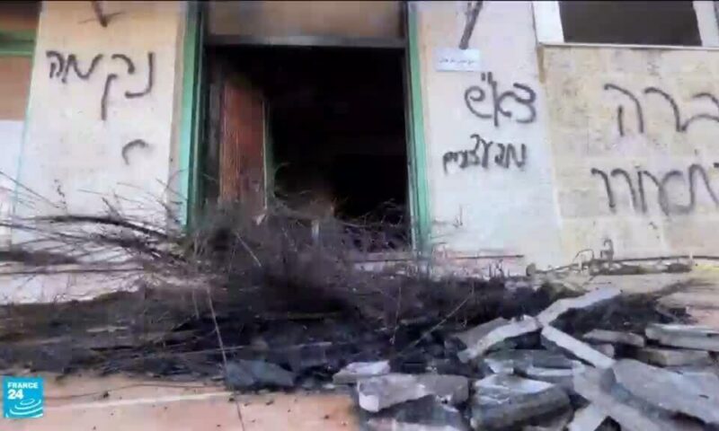 إحراق مسجدين في الضفة الغربية وتصاعد غير مسبوق لعنف المستوطنين الإسرائيليين