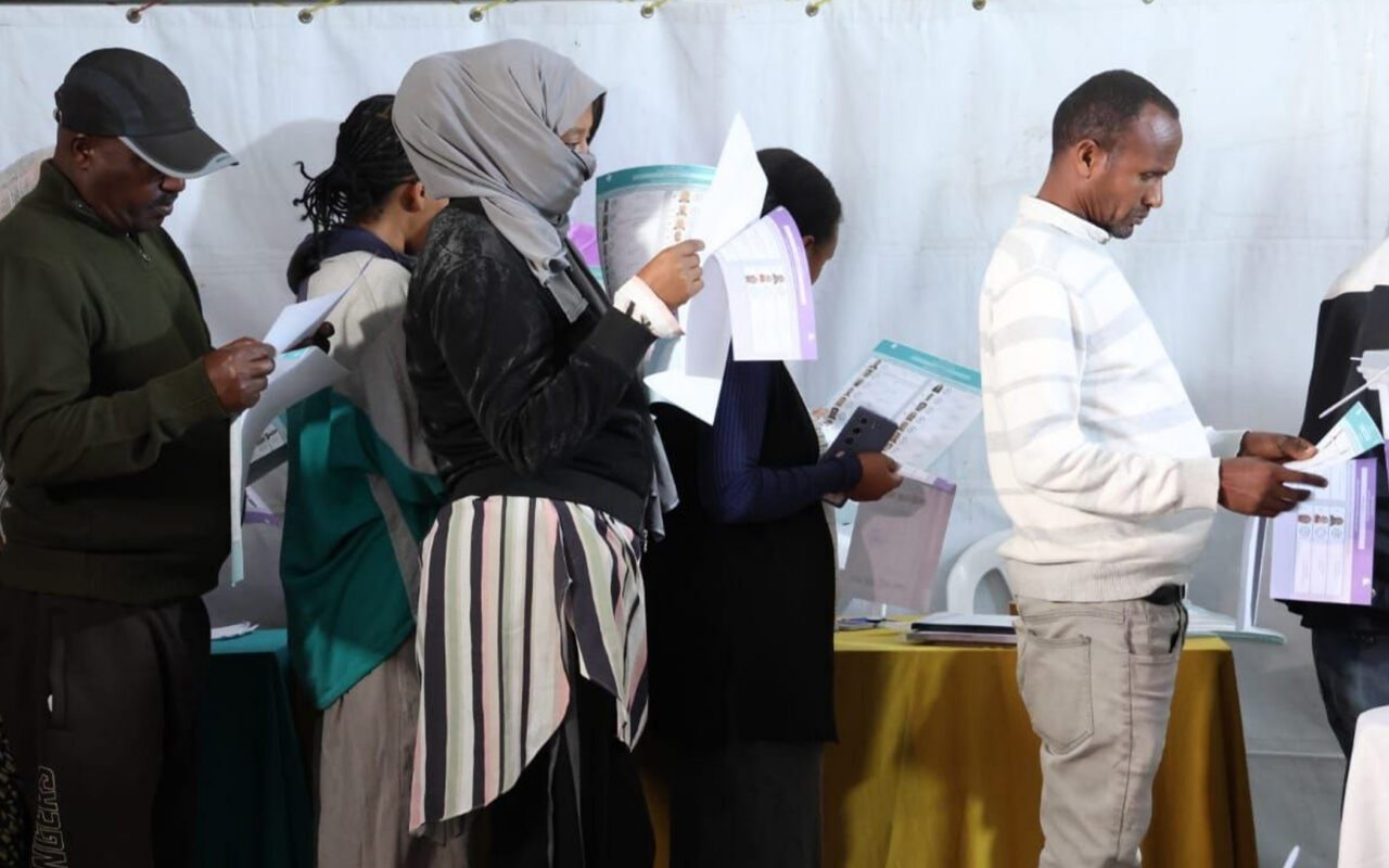 Addis Abeba Vote Ending Peacefully Despite Pressure on Polling System
