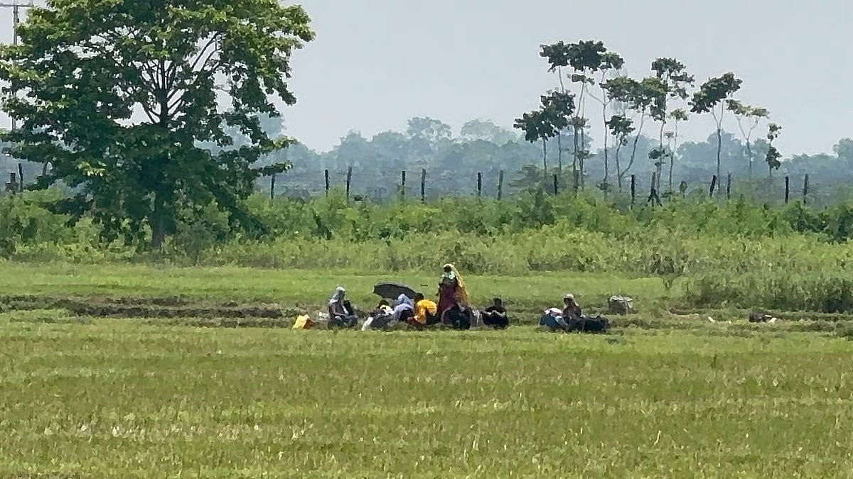 BSF attempts to ‘push in’ 13, including women and children, through Jashore border
