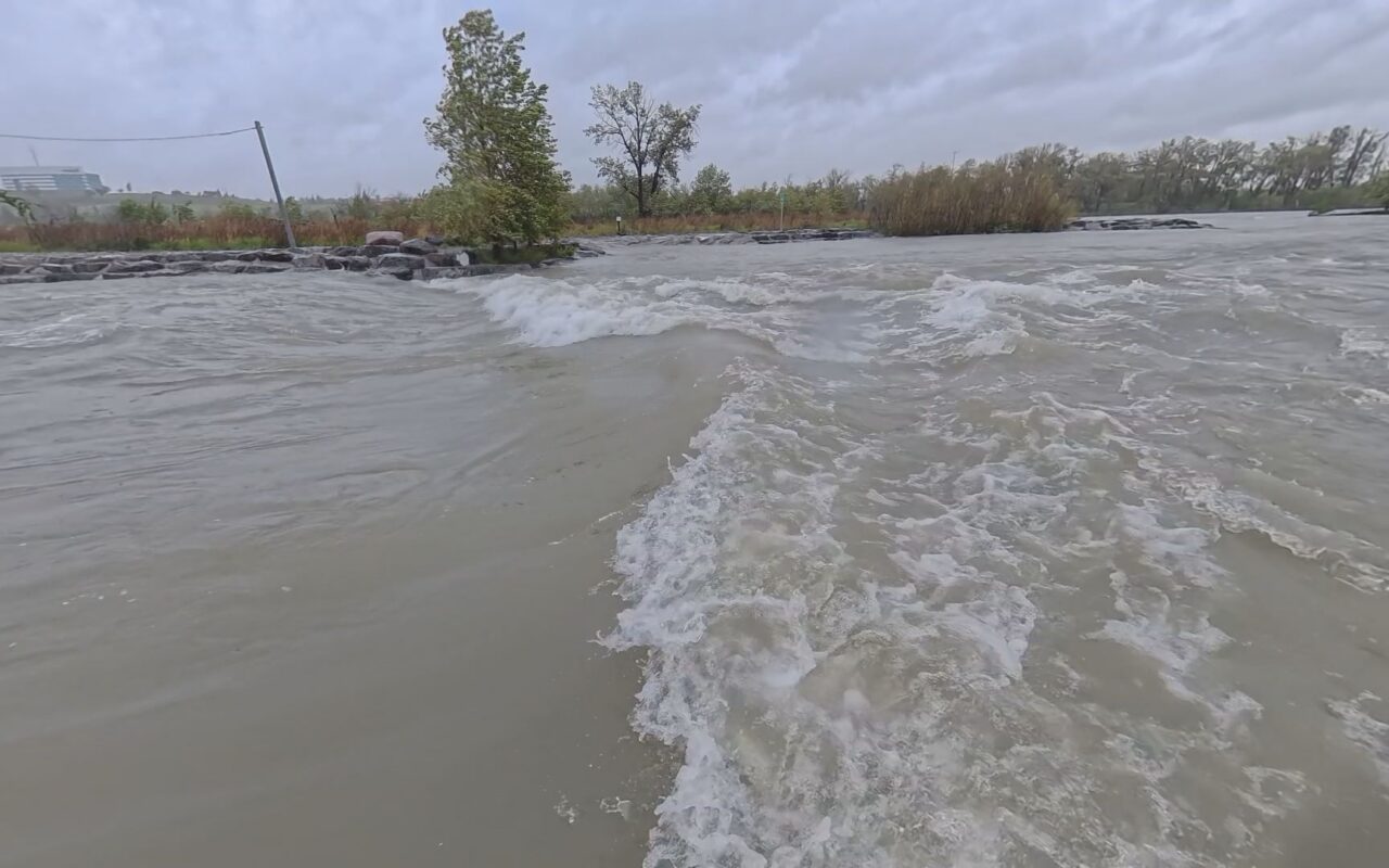 City of Calgary officials forecast river levels to peak by Tuesday
