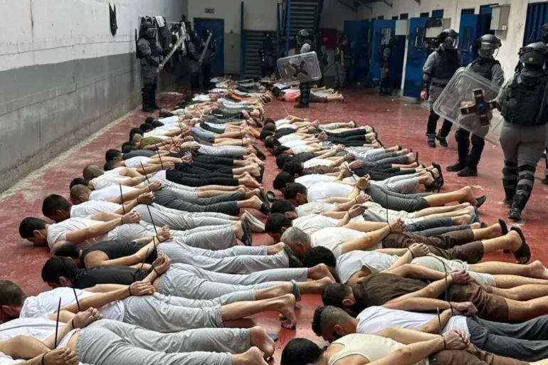 90 شهيدا أعلن عن هوياتهم.. مصلحة سجون الاحتلال تواصل نهجها الإبادي بحق الأسرى 