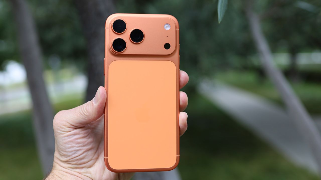 Smartphone industry predicted to hit biggest low for 13 years thanks to memory crisis — and only Apple and Samsung are safe from extinction