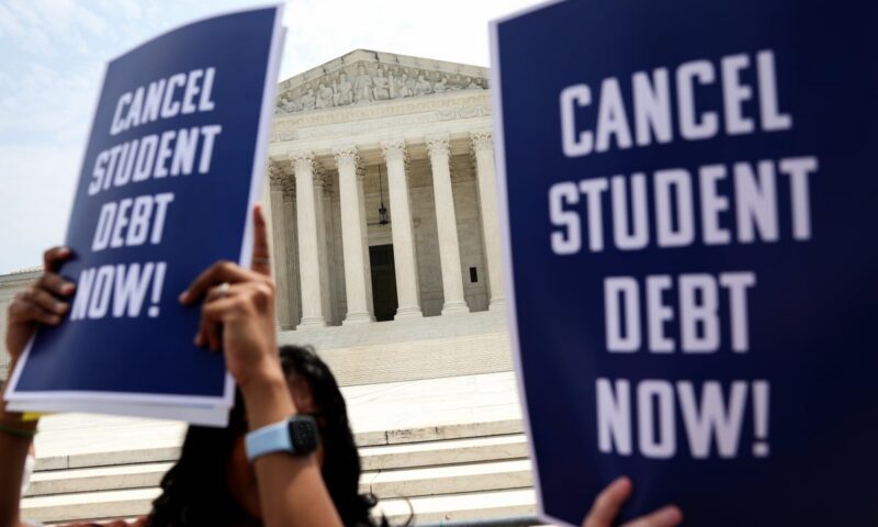 Trump team looking to cut aid to college majors that don’t result in high paying jobs