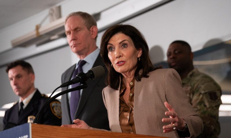 Texas’ Abbott wheelchair-dunks on NY gov as Trump sits courtside in MAGA Knicks-Spurs troll before Hochul claps back