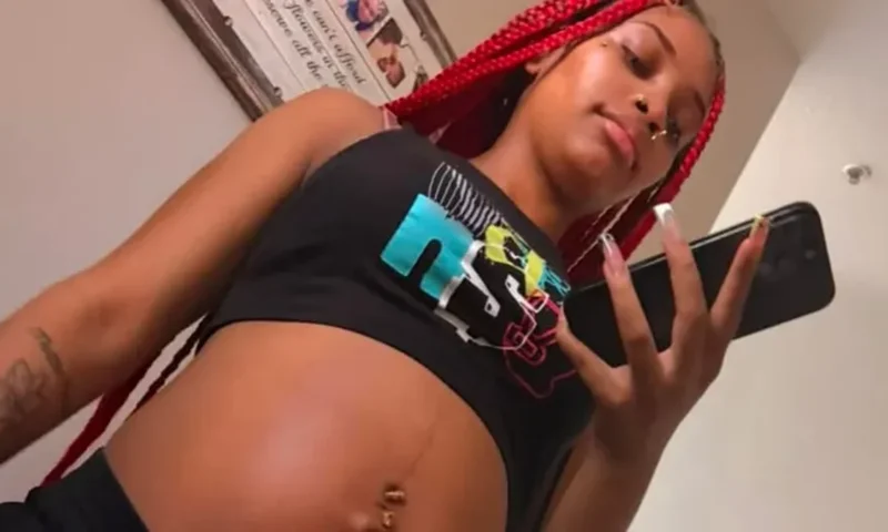 Ex-boyfriend used flowers to lure pregnant teenage girlfriend outside before fatally shooting her just weeks before due date, police say
