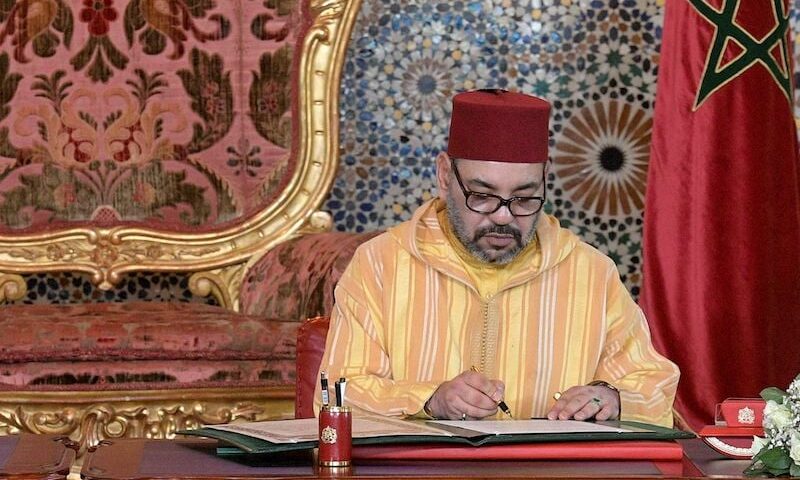 الملك يعزي أسرة الراحل إدغار موران