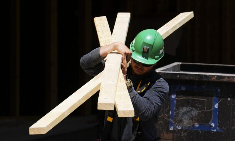 Are we in a recession? ‘Be careful’ with indicators, says Bank of Canada