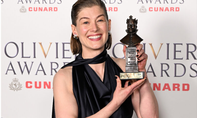 Rosamund Pike Calls Out Audience Member for Texting During West End Performance of ‘Inter Alia’: ‘You Know Who You Are’