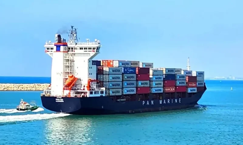 عبر بورسعيد.. محامون مصريون يطالبون بوقف شحنة فولاذ متجهة إلى “إسرائيل”