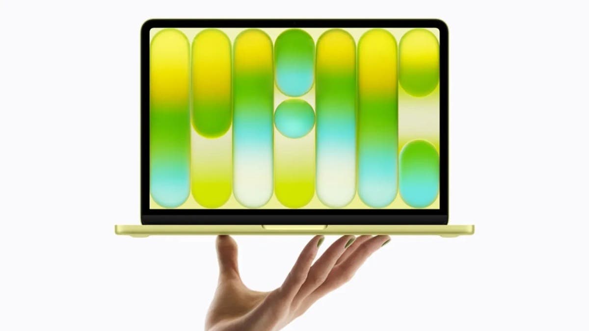نجاح غير متوقع يجبر “أبل” على مضاعفة إنتاج MacBook Neo