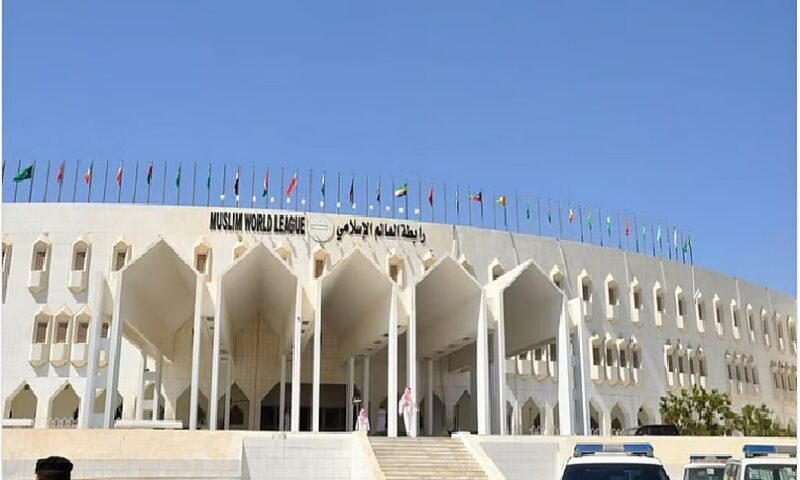 رابطةُ العالم الإسلامي تُدين العدوان الإسرائيلي على لبنان