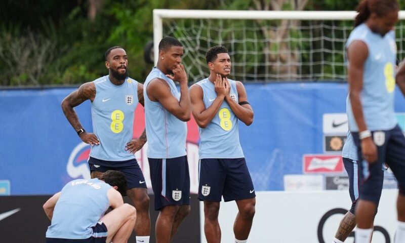 تطورات مثيرة في عملية سرقة منتخب إنجلترا.. الشبهات تطال السائقين