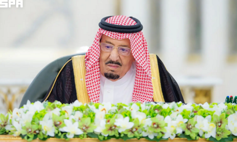 “الوزراء” السعودي يقر لائحة تملك الأجانب للعقار وإطلاق قمر صناعي مشترك مع مصر