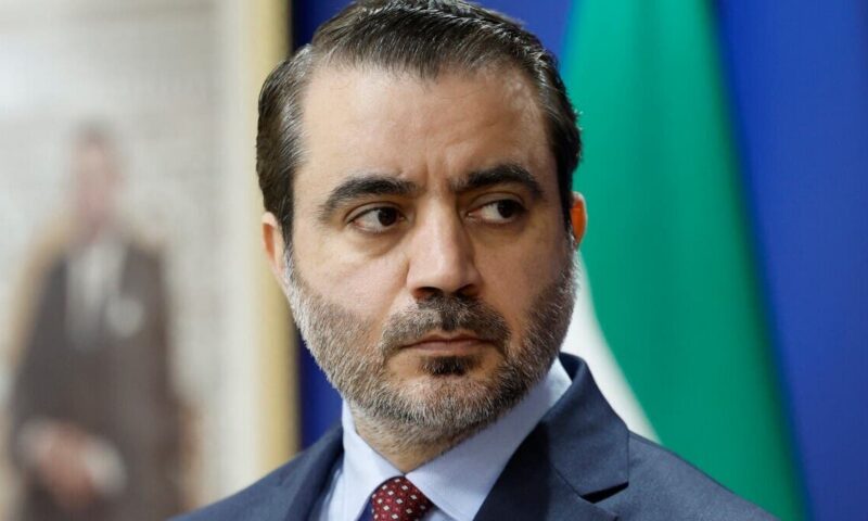 الشيباني إلى بيروت برسالة طمأنة: لا نية سورية للتدخل عسكرياً