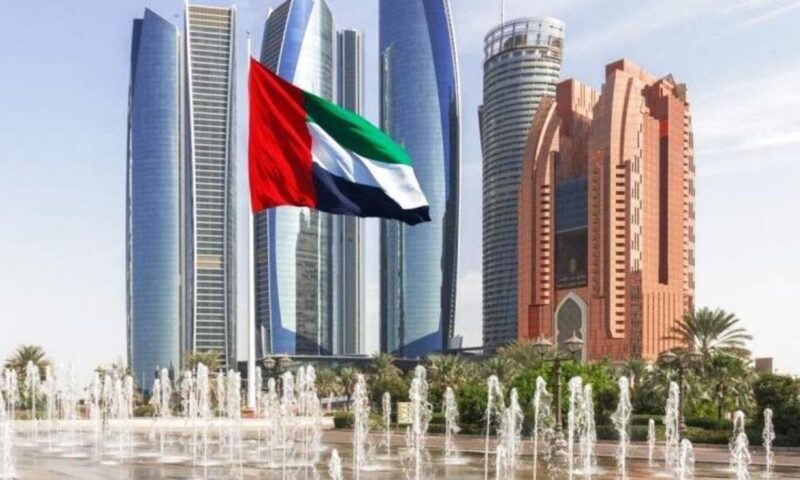 “S&P”: قطاع الأعمال غير النفطي في الإمارات ينتعش قليلاً خلال مايو